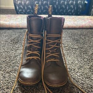 Dr. Martens Tehani